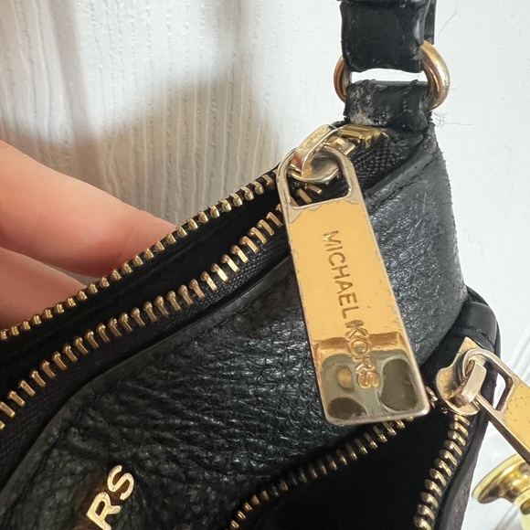 Michael Kors Crossbody - Picture 5 of 6